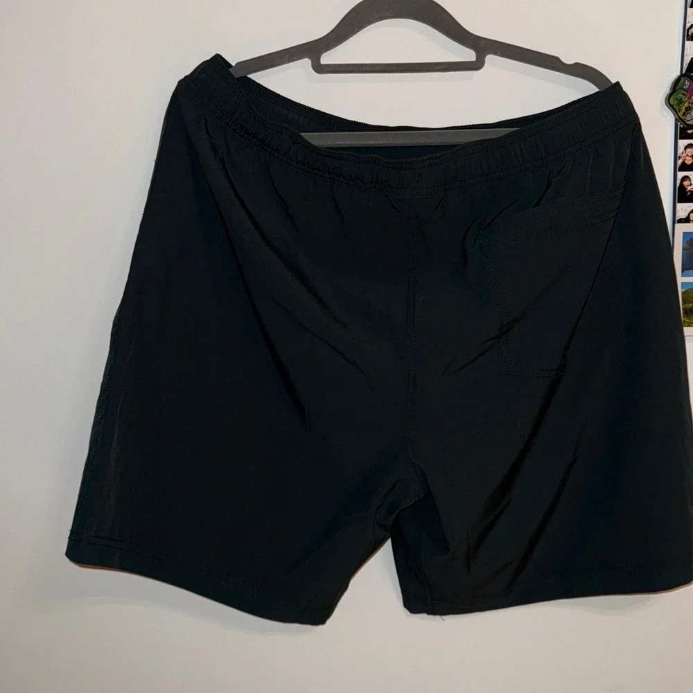 Kenneth Cole Men's Forest Green Athletic Shorts - Picture 2 of 5